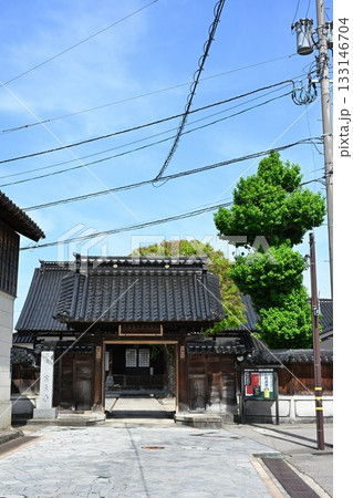 高岡市金屋町の街並み(富山県) 高岡市金屋町の街並み(富山県) 133146704
