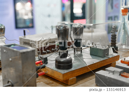 robotic arm clamp on conveyor line robotic arm clamp on conveyor line 133146913
