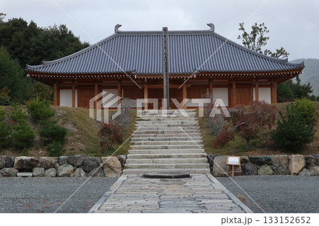 大阪神峯山大門寺の紅葉の始まり 133152652