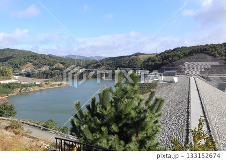 大阪神峯山大門寺の紅葉の始まり 133152674
