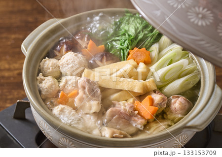 鶏鍋 133153709