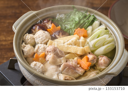 鶏鍋 133153710