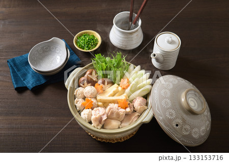 鶏鍋 133153716