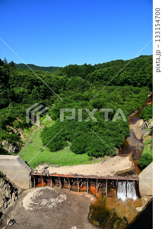夏の滝名川(山王海ダム)上流の風景 夏の滝名川(山王海ダム)上流の風景 133154700