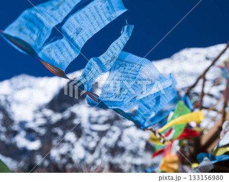 中国雲南省・梅里雪山に靡くタルチョ / Meili Snow Mountains, China 133156980