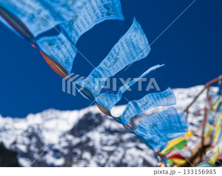 中国雲南省・梅里雪山に靡くタルチョ / Meili Snow Mountains, China 中国雲南省・梅里雪山に靡くタルチョ / Meili Snow Mountains, China 133156985