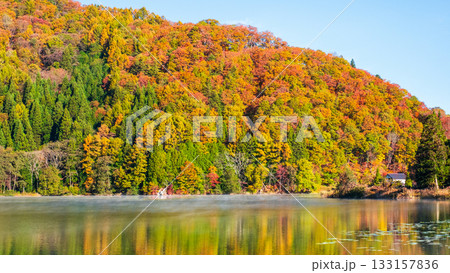 中綱湖（秋） 133157836