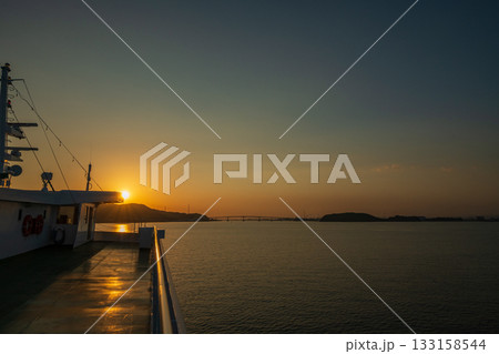 日本の瀬戸内海のとても美しい秋の風景 日本の瀬戸内海のとても美しい秋の風景 133158544