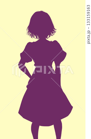 仁王立ちの女性　シルエット 133159163