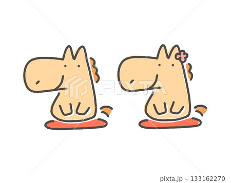 座布団に座り挨拶をする馬の夫婦 新年 正月素材 座布団に座り挨拶をする馬の夫婦 新年 正月素材 133162270