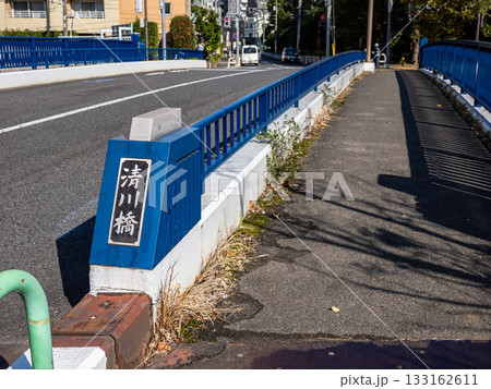 仙台堀川に架かる「清川橋」の銘板（東京都江東区） 133162611
