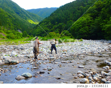 根尾川源流の清流とフライフィッシングのひととき 133166111