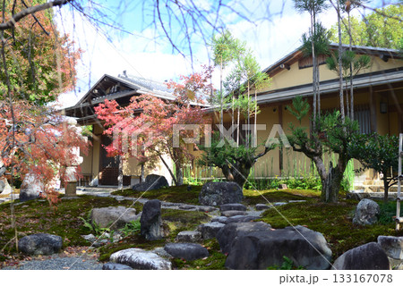 京都大覚寺大沢池望雲亭 京都大覚寺大沢池望雲亭 133167078