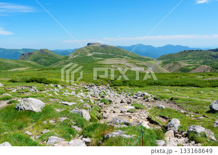 大雪山お鉢平展望台から望む黒岳(大雪山国立公園・北海道) 大雪山お鉢平展望台から望む黒岳(大雪山国立公園・北海道) 133168649