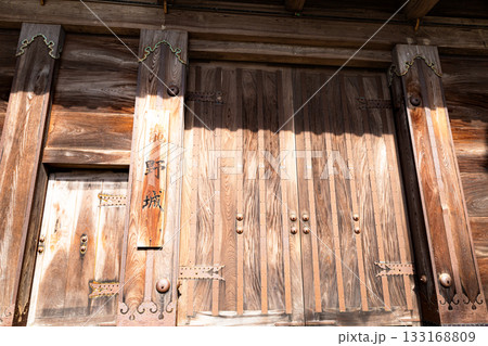 兵庫県たつの市にある秋の龍野城埋門の風景 133168809