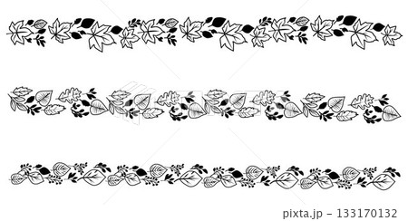 秋の紅葉と落ち葉のデコレーションフレームとガーランド 133170132