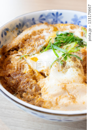 美味しいロースかつ丼 美味しいロースかつ丼 133170667