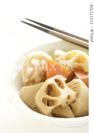 レンコンとニンジンの煮物 レンコンとニンジンの煮物 133171709