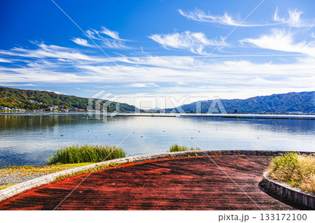 諏訪湖畔から望む富士山 諏訪湖畔から望む富士山 133172100