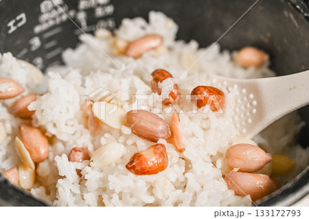 落花生の炊き込みご飯 落花生の炊き込みご飯 133172793