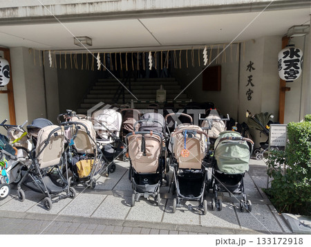 東京都中央区日本橋蛎殻町 大安の日の水天宮 東京都中央区日本橋蛎殻町 大安の日の水天宮 133172918