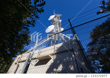 多度山山頂付近のアンテナ 133172977