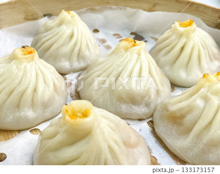 中国上海点心・蟹粉小笼包（蟹みそ入り小籠包） 133173157