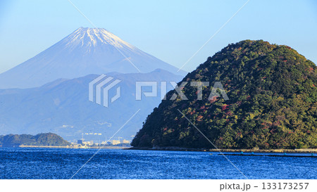沼津市西浦から見た冠雪富士 133173257