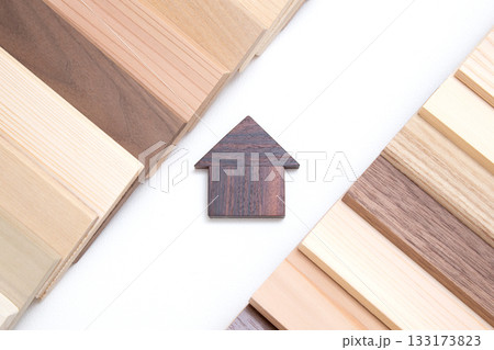 住宅と木材各種 133173823