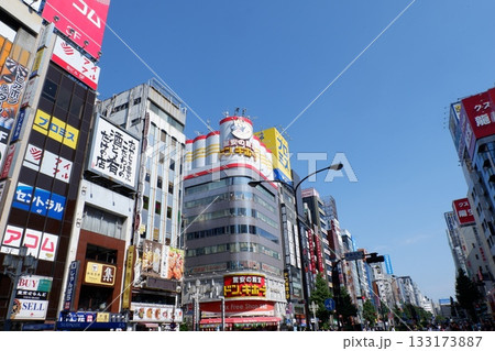 歌舞伎町の雑居ビル群 歌舞伎町の雑居ビル群 133173887