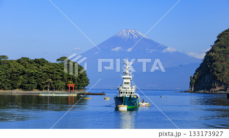西伊豆からみた富士山（戸田） 133173927