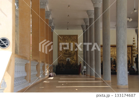 シルバーパゴダの開放廊下 シルバーパゴダの開放廊下 133174687