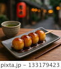 みたらし団子と日本茶の味わい深い時間 133179423
