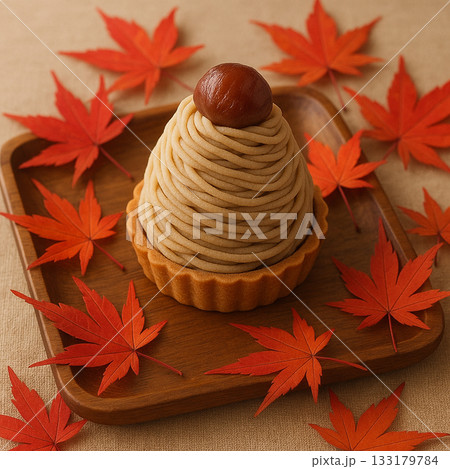 秋のモンブランと紅葉の静物イメージ 133179784