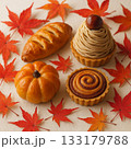 紅葉と秋の焼き菓子アソート 133179788