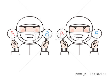 回答札も持つ食品工場や給食職員イメージの男女2人 133187167