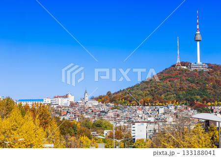 秋のソウル　南山タワー（Nソウルタワー） 133188041