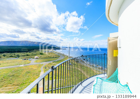 秋の尻屋埼灯台から見た景色　青森県下北郡 133189944