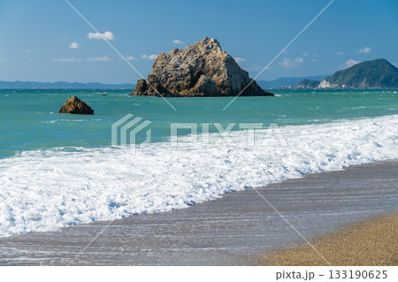 《愛知県》日出の石門の海岸線・伊良湖岬のビーチ 133190625