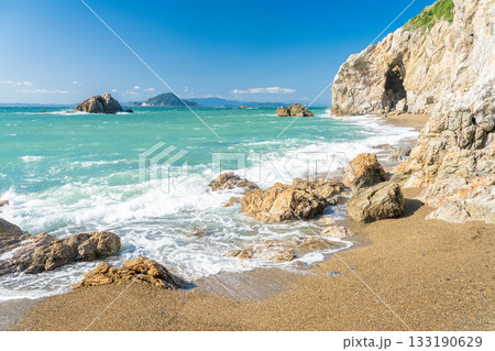 《愛知県》日出の石門の海岸線・伊良湖岬のビーチ 133190629