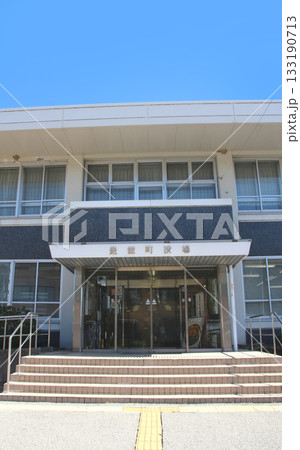 大阪府豊能町役場の建物外観 大阪府豊能町役場の建物外観 133190713