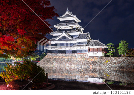 《長野県》松本城の夜景 133191158