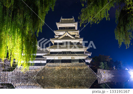 《長野県》松本城の夜景 133191167