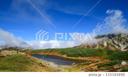 みどりが池と立山連峰秋の絶景 立山黒部アルペンルート 室堂平 富山県 みどりが池と立山連峰秋の絶景 立山黒部アルペンルート 室堂平 富山県 133191698