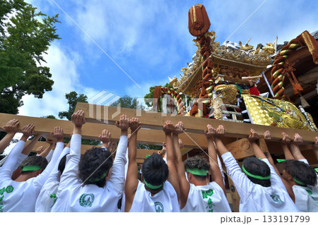 播州姫路の秋祭り　英賀神社　屋台の宮入風景 133191799