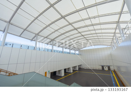 夢洲駅　1号出入口階段 133193167