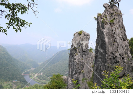 岡山県高梁市成羽町にある夫婦岩 133193413