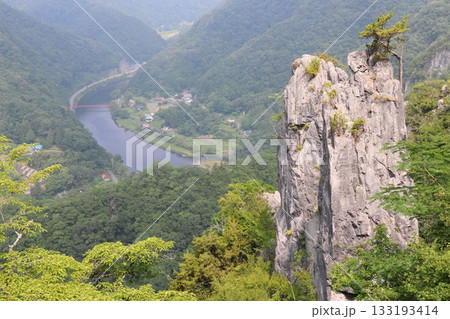 岡山県高梁市成羽町にある夫婦岩 133193414