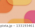 オレンジとピンクが重なる柔らかな抽象ジオメトリ背景 133193461
