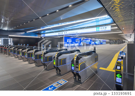 大阪メトロ夢洲駅 改札口 大阪メトロ夢洲駅 改札口 133193691